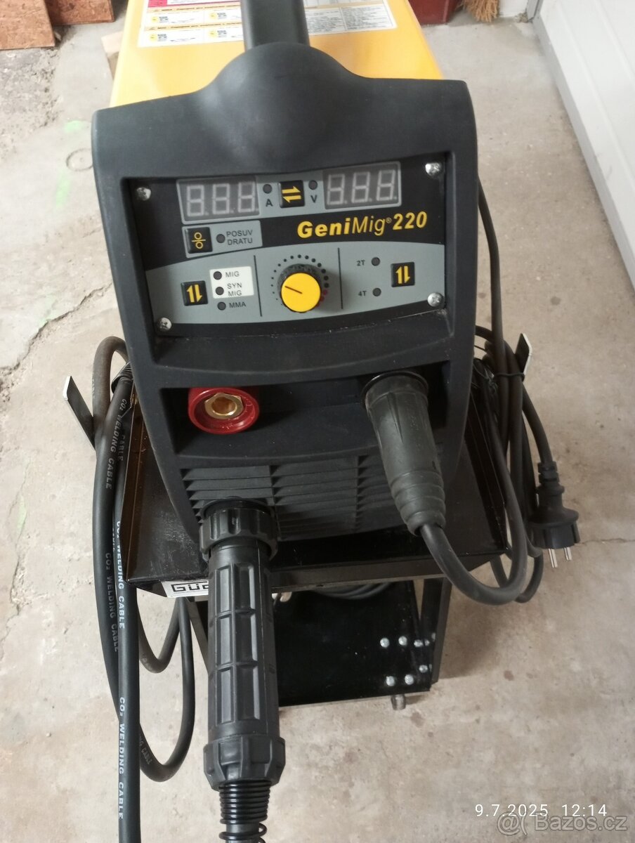 Svářečka KOWAX GeniMig 220LCD, SYN, DIGI, 2T/4T SET