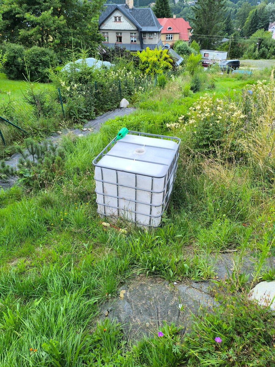 IBC kontejner, nádrž na vodu 1000 L