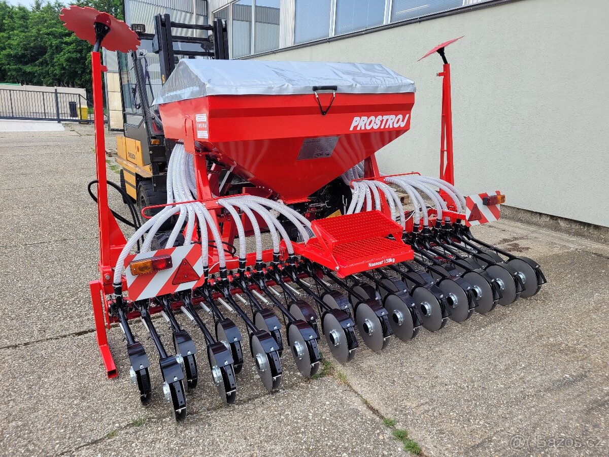 Secí stroj T3000