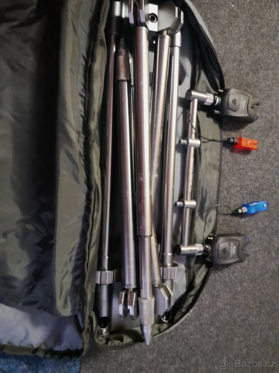 Stojan na pruty DELPHIN RPX STALK SILVER