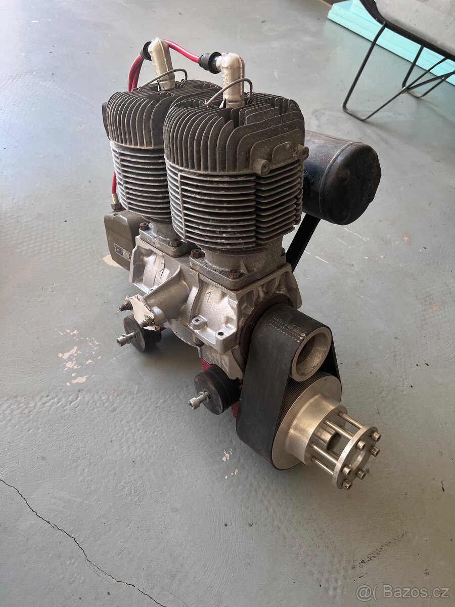 3x motor motorove rogalo