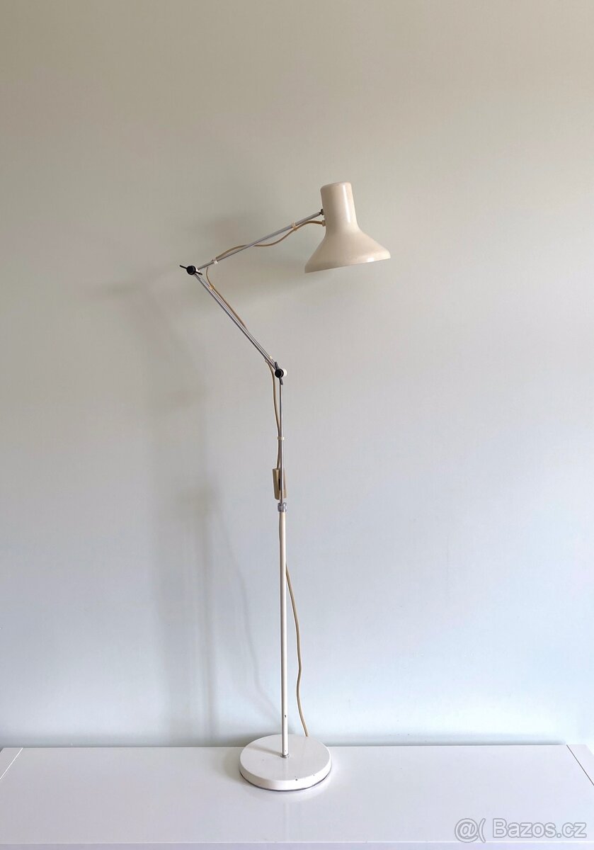 Stojací lampa Napako, návrhář Jozef Hurka