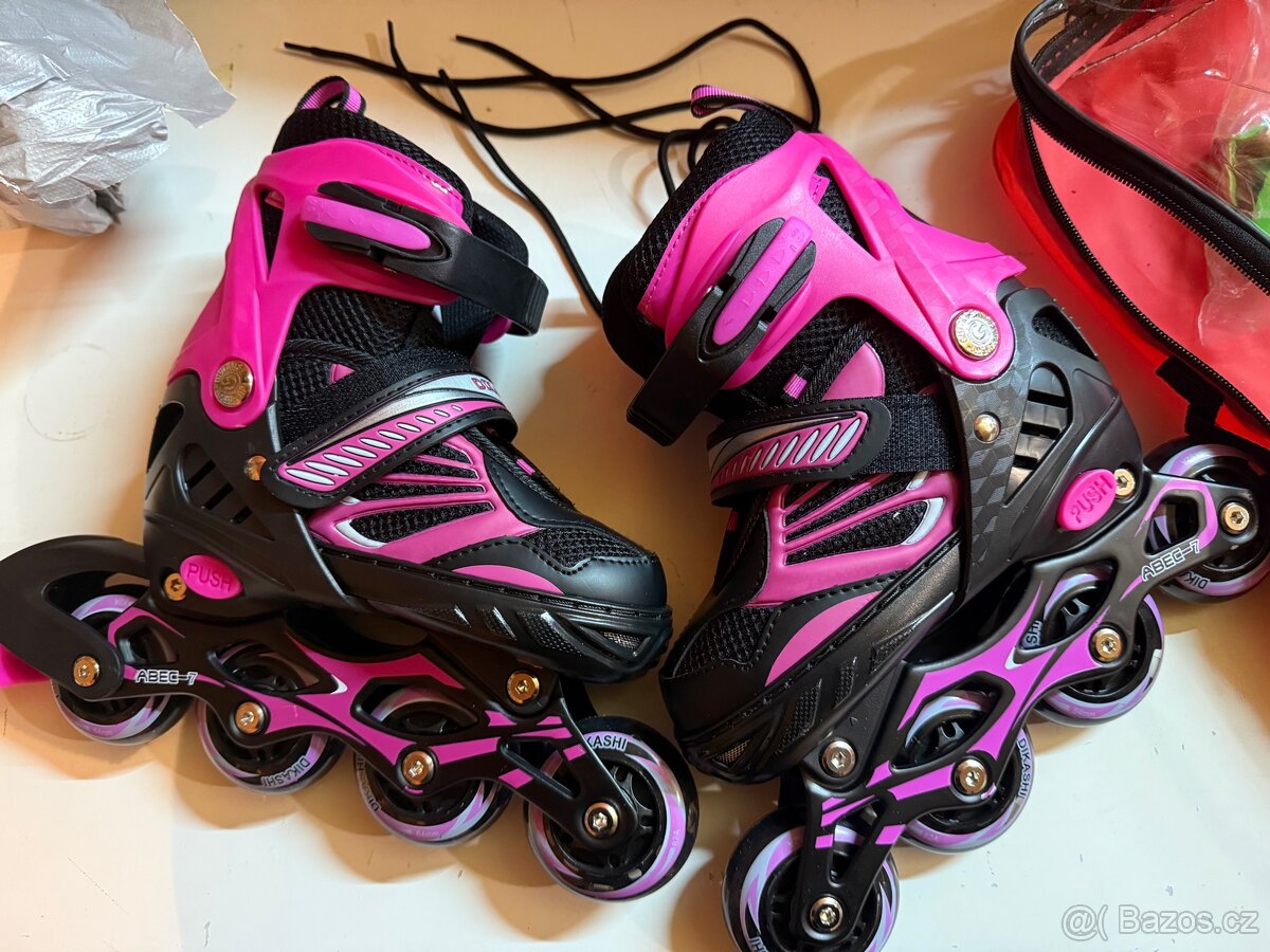 Rostoucí dětské kolečkové brusle růžové