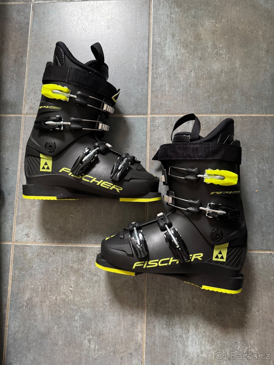 Sjezdové lyžařské boty Fischer