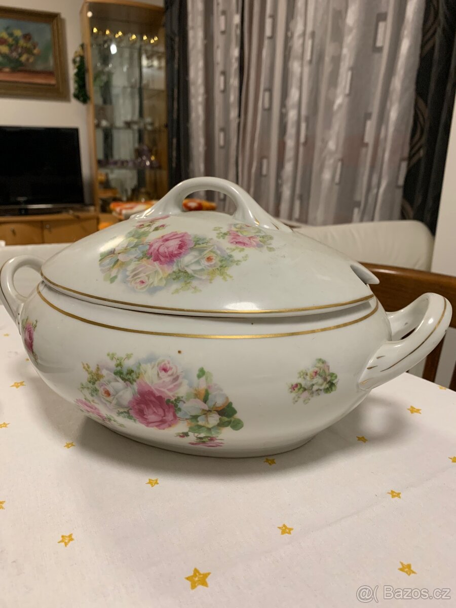 Porcelanovy starozitny servis