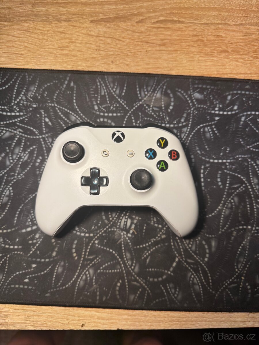 Xbox one ovladač