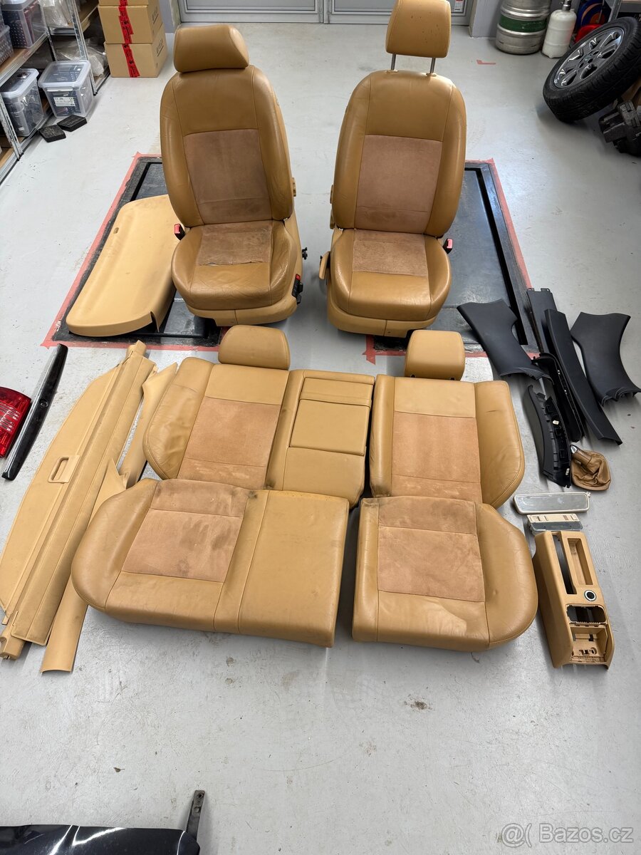 Sedačky Laurin a Klement L&K Octavia 1