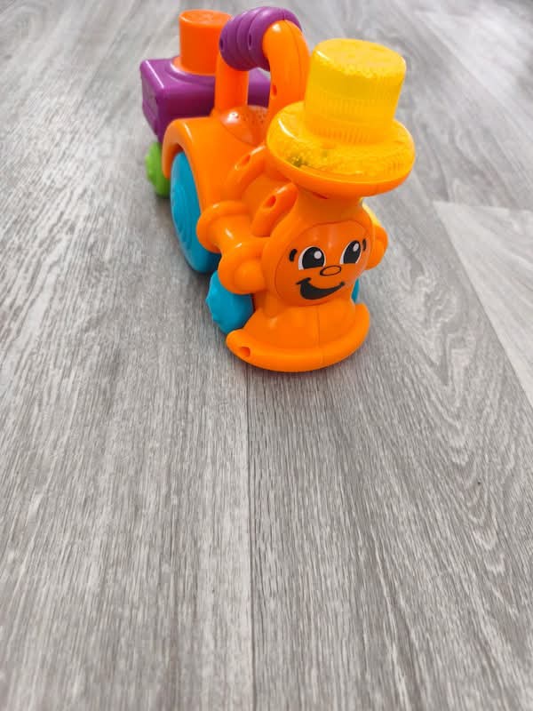 Fisher Price Zoo train