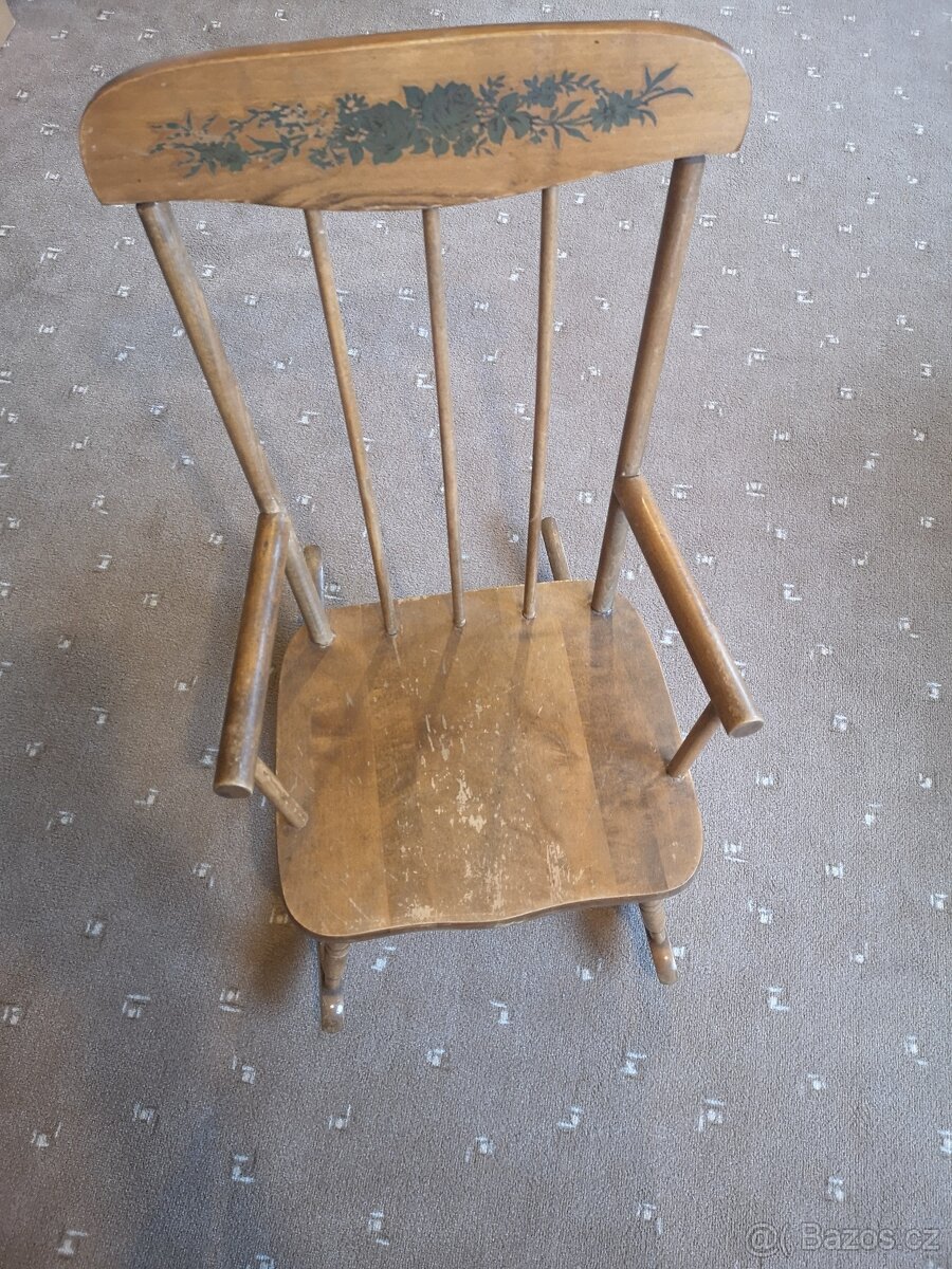 dětské houpací křesílko