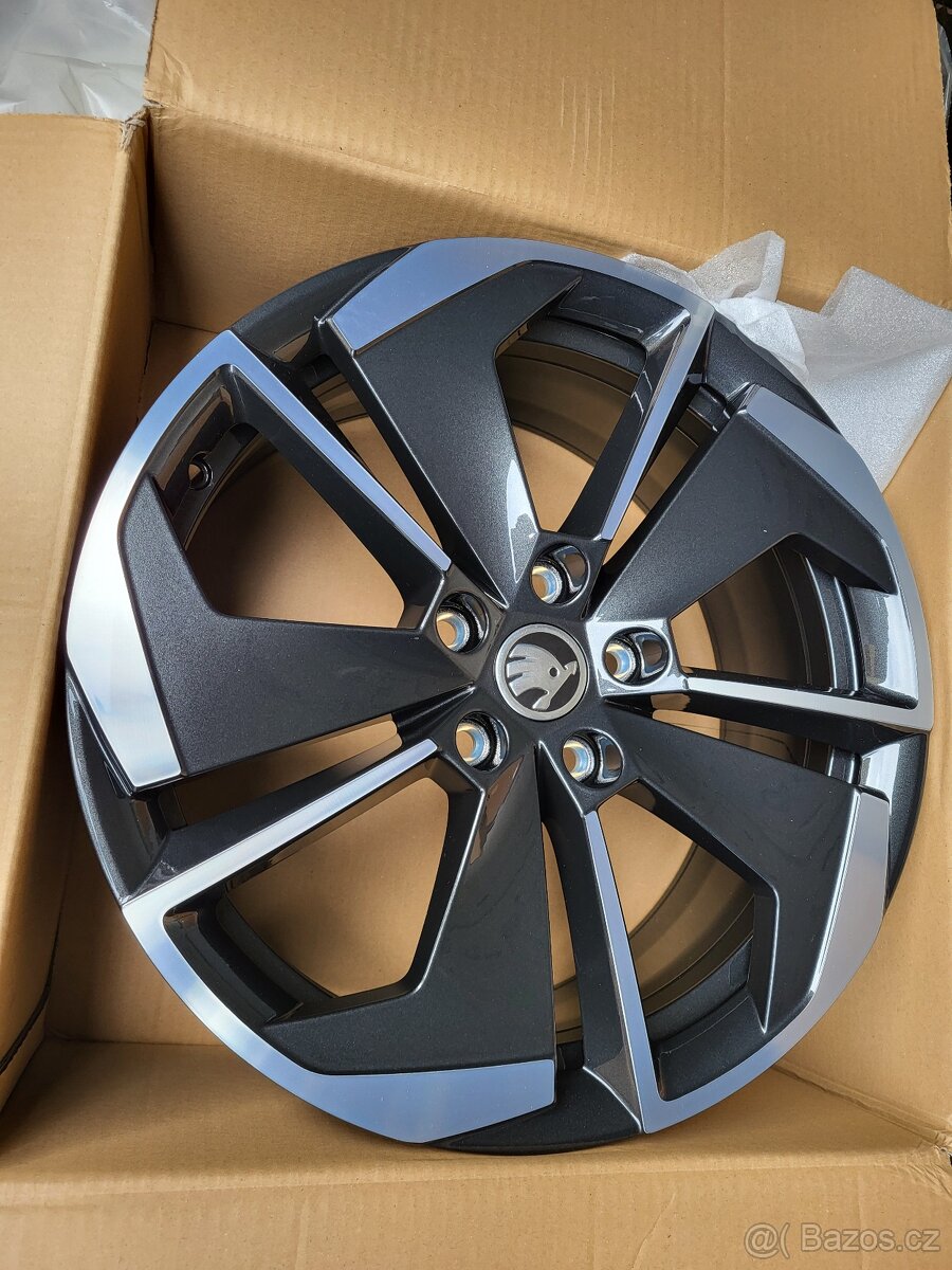 NOVÉ 18" Alu Original Škoda COMET Octavia IV RS 7,5J ET48