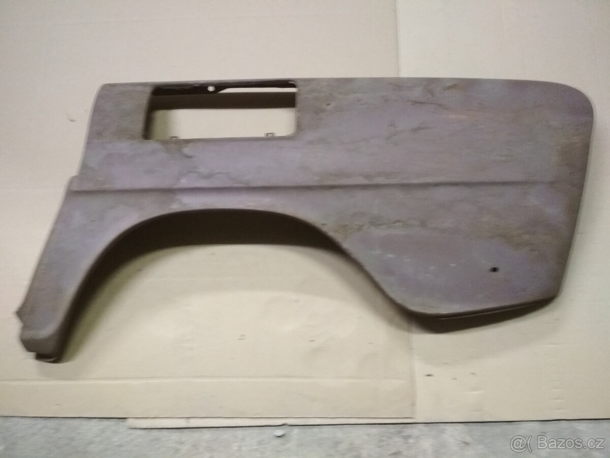 Prodám zadní blatníky Škoda 100