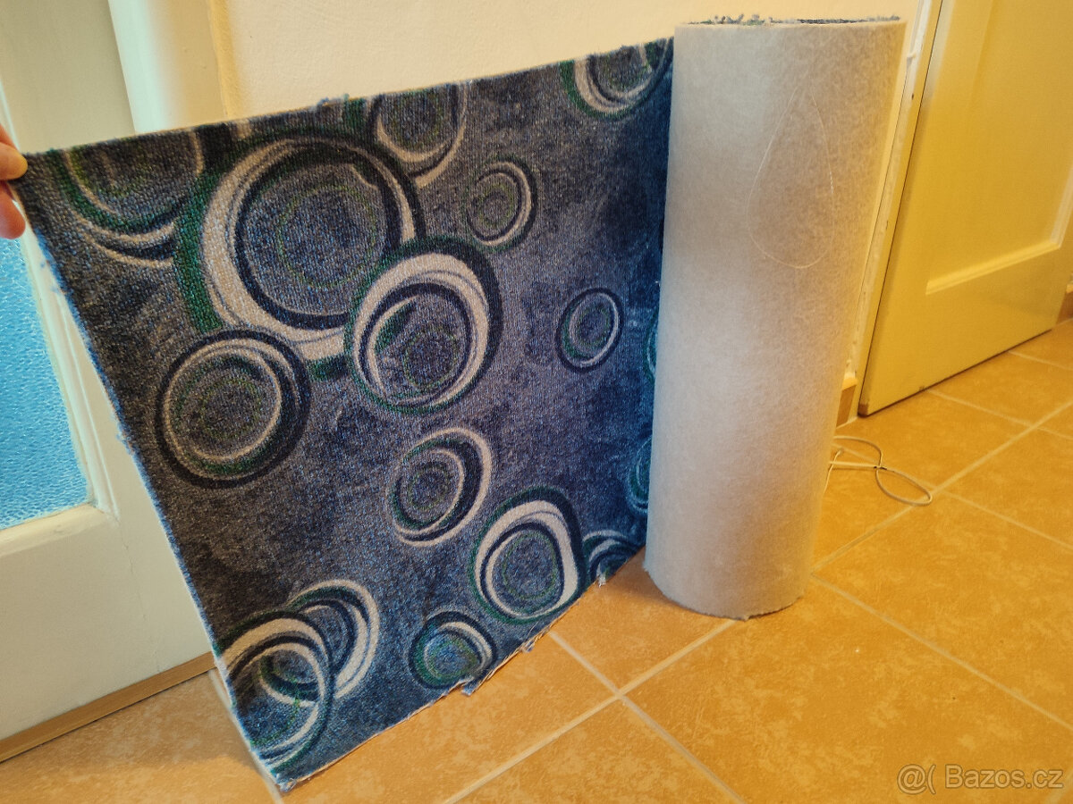 Koberec zbytek min 50 cm x cca 5,5 m