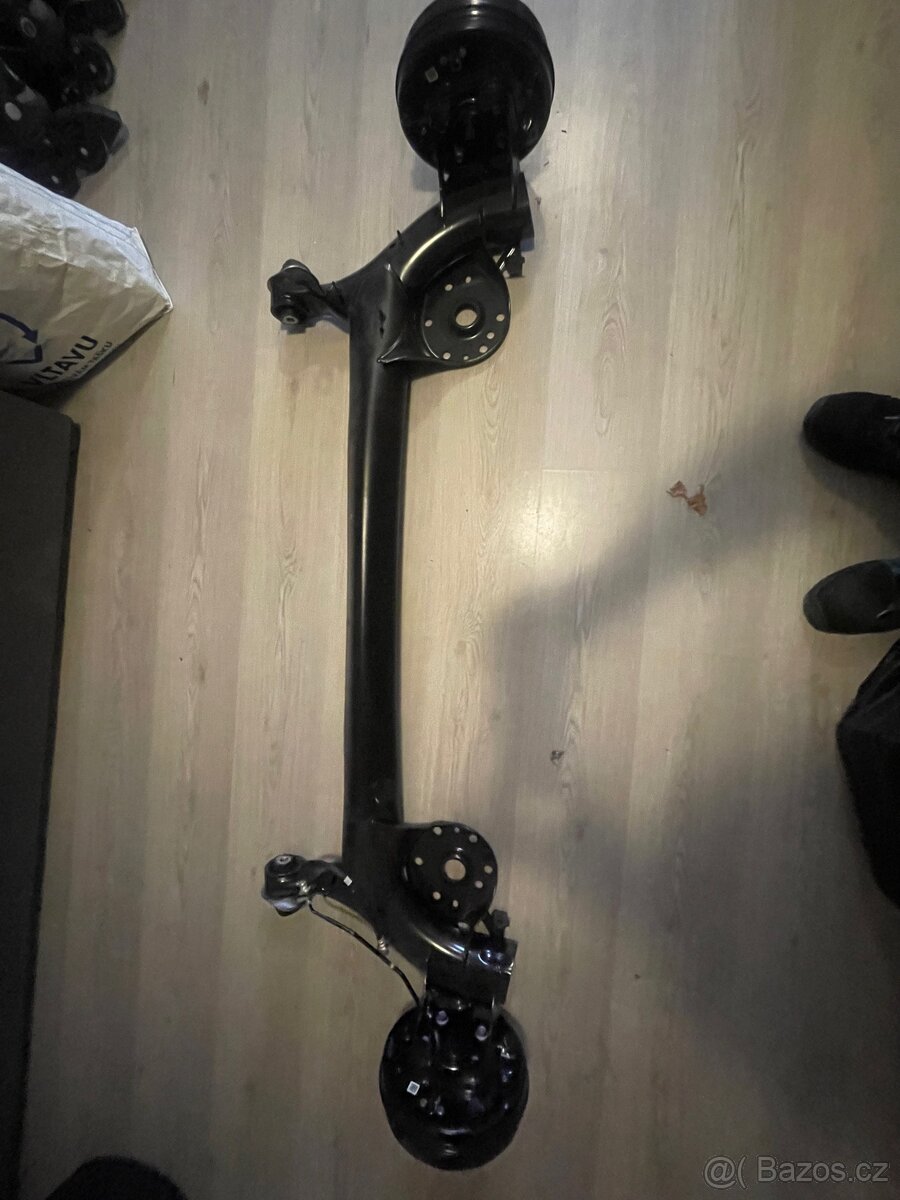 Toyota aygo X zadní náprava