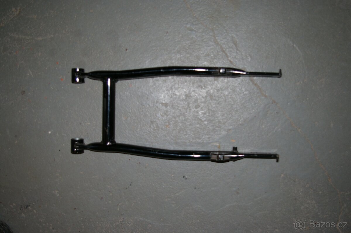 Simson S51 kyvná vidlice