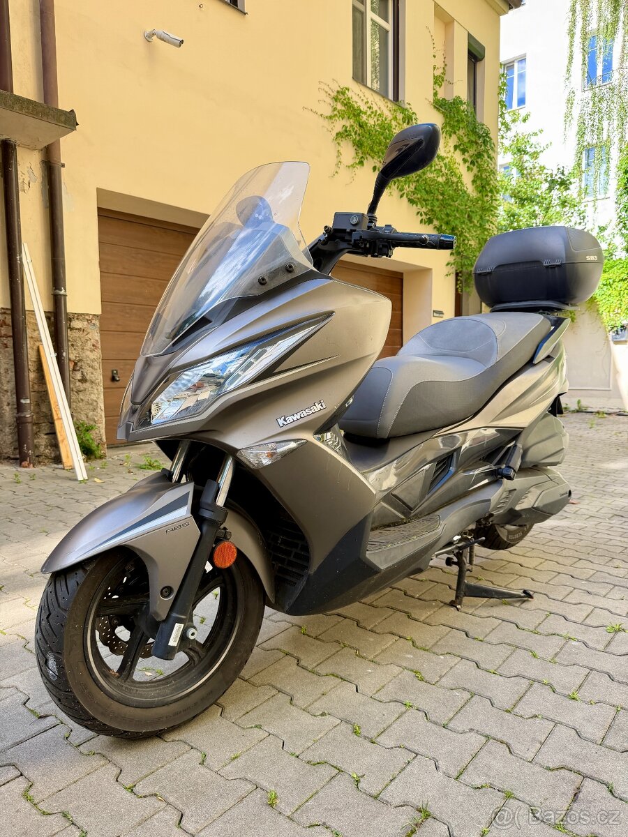 Kawasaki J300