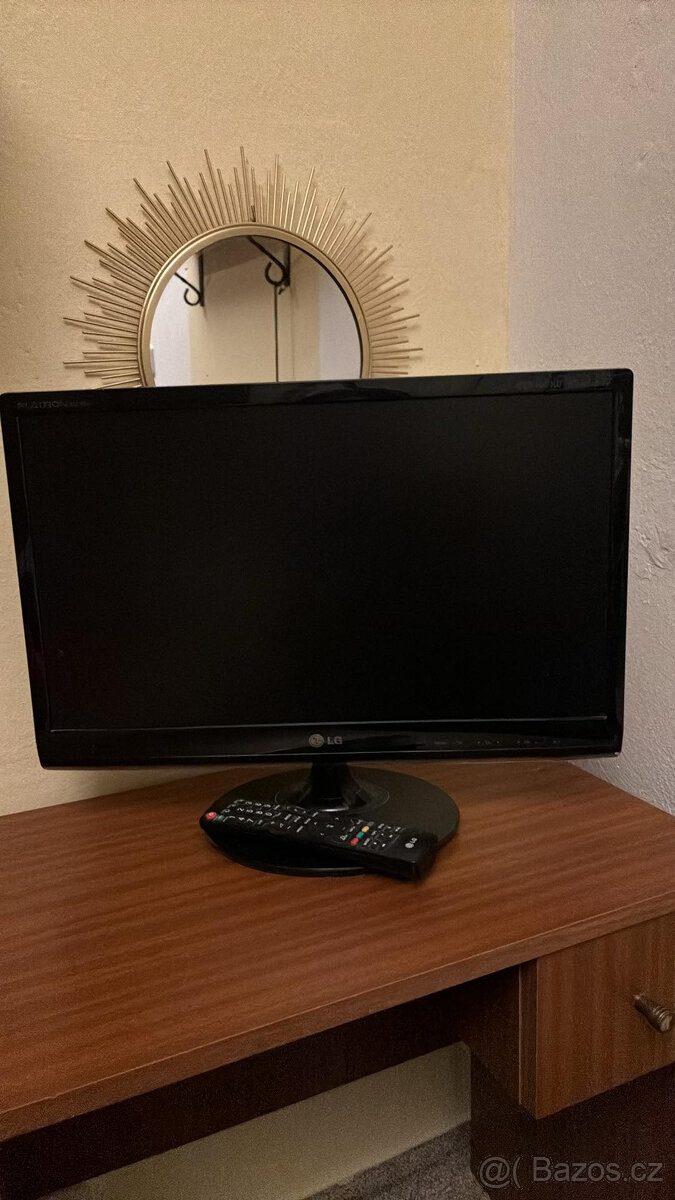 Širokoúhlý 22'' LG LED monitor série M80