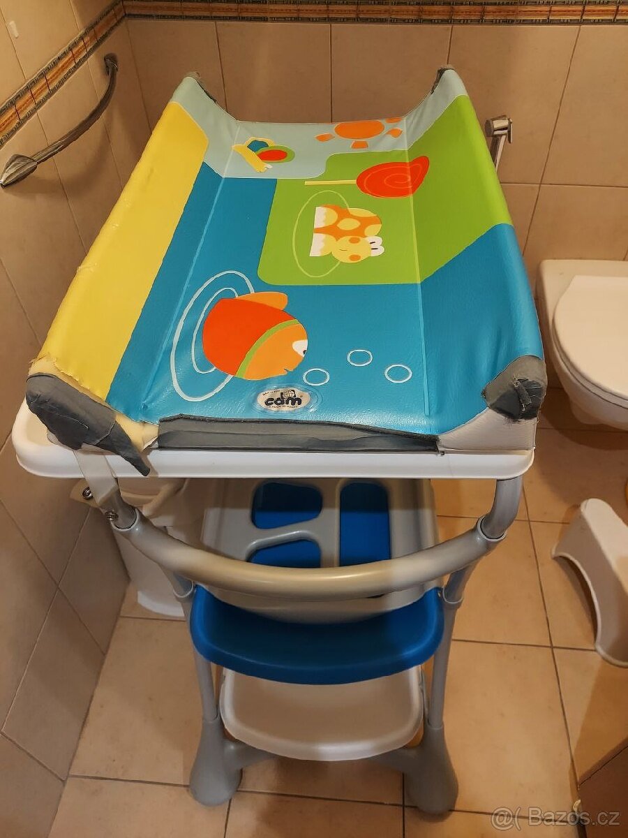 Prebalovaci pult 2v1 s vanickou