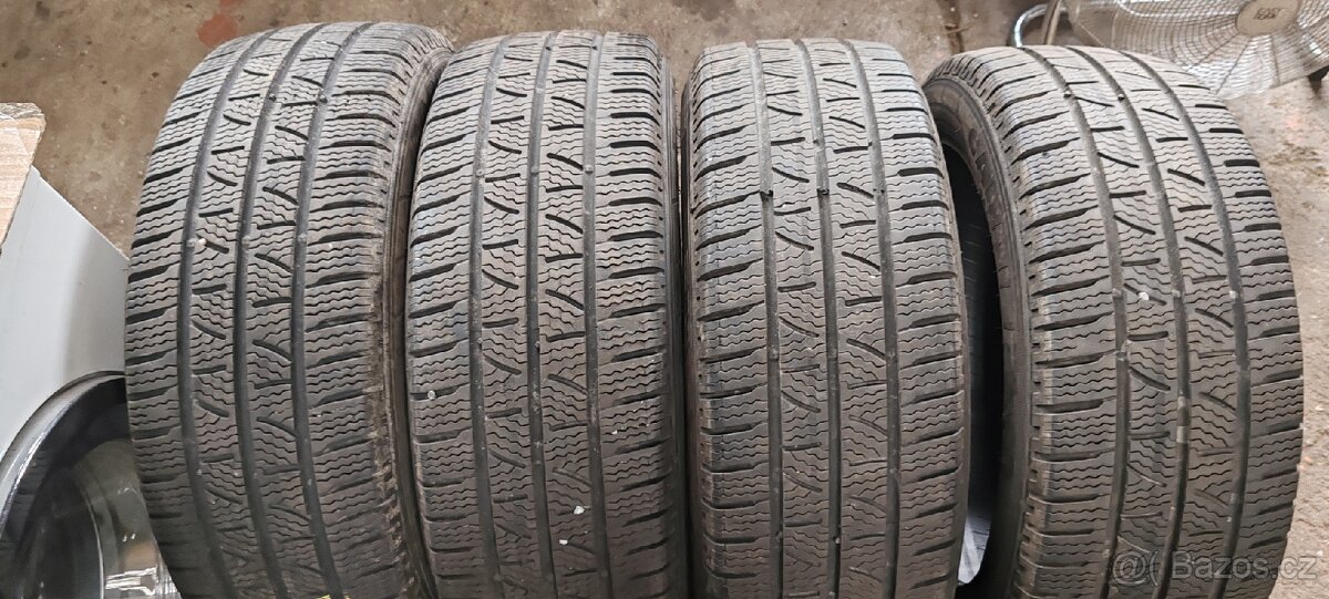 Zimní pneumatiky Pirelli 225/55R17 C 8,00mm DOT 2022