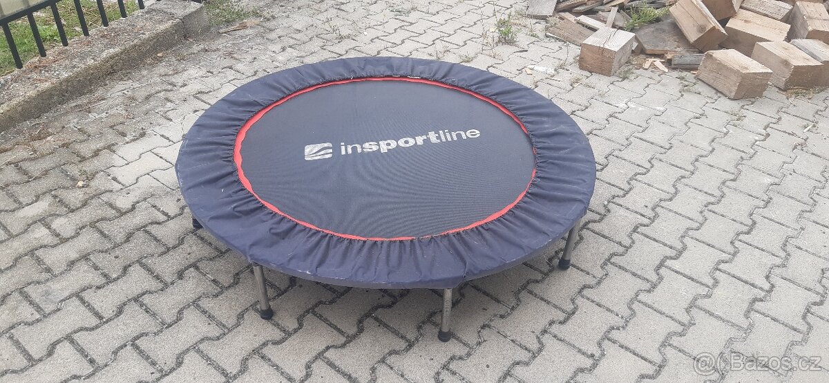 Trampolína