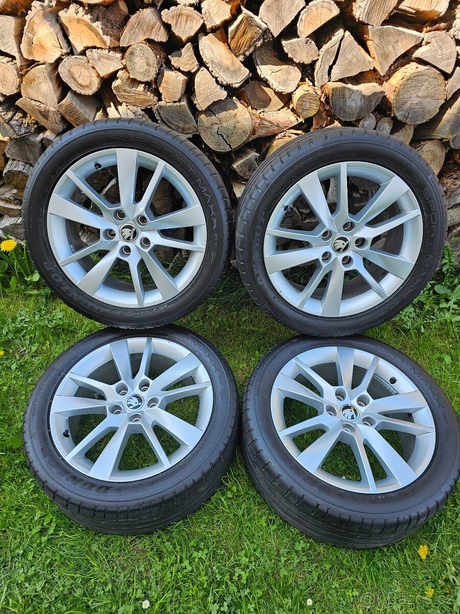 17" letni sada kol Trius na Skoda Octavia 3