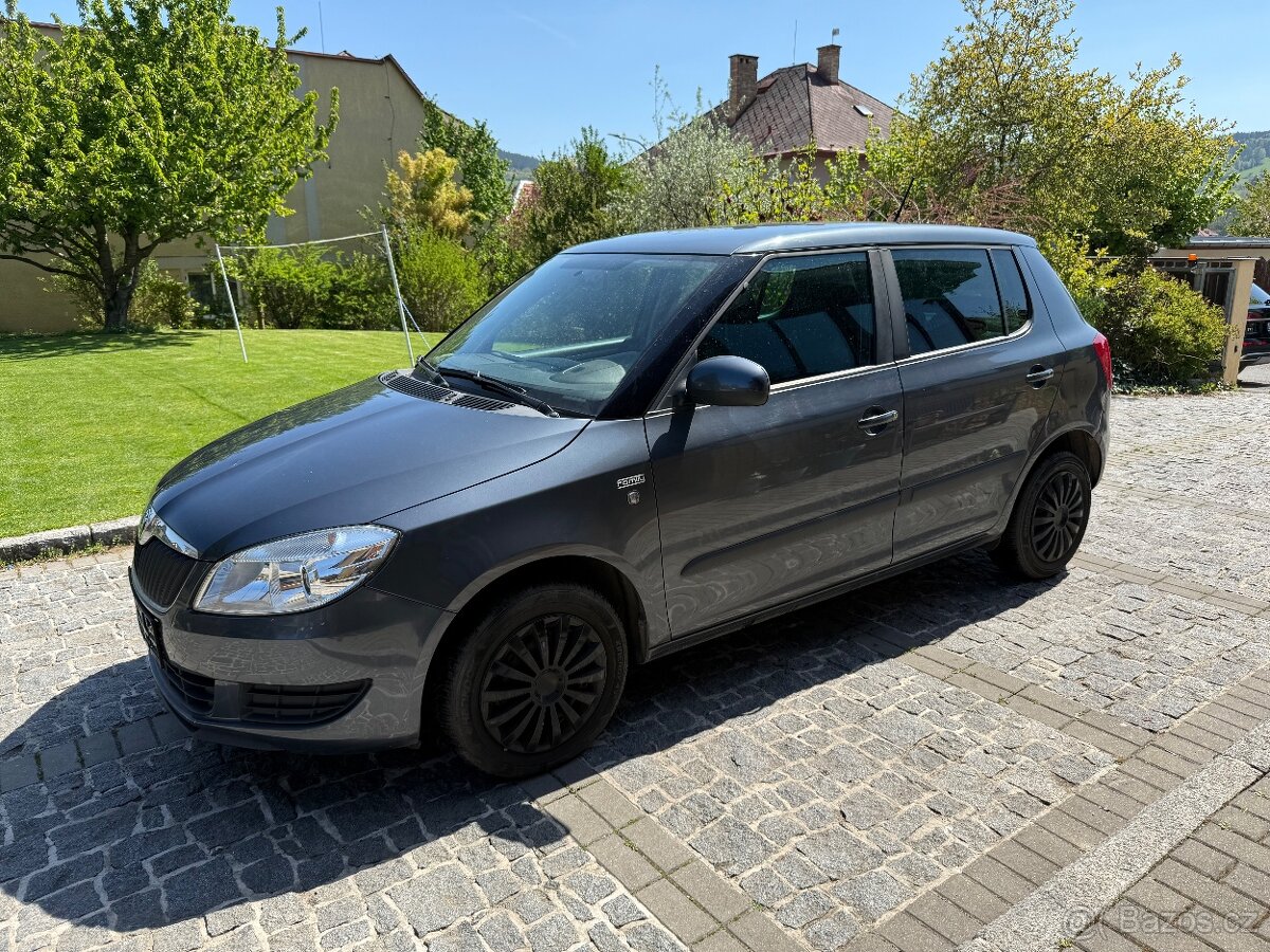 ŠKODA FABIA 2011 1.4i 16v AMBIENTE 152.000km FACELIFT