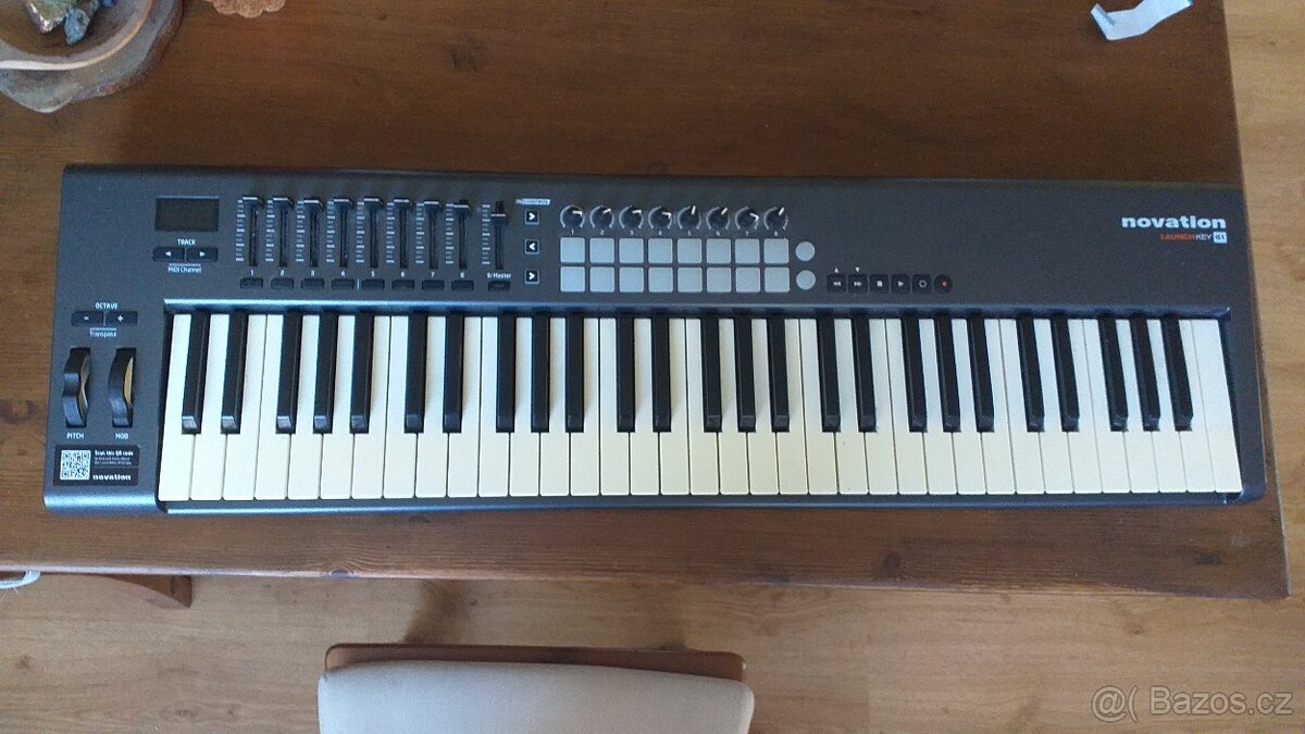prodej MIDI klávesy Novation Launchkey 61 MK2