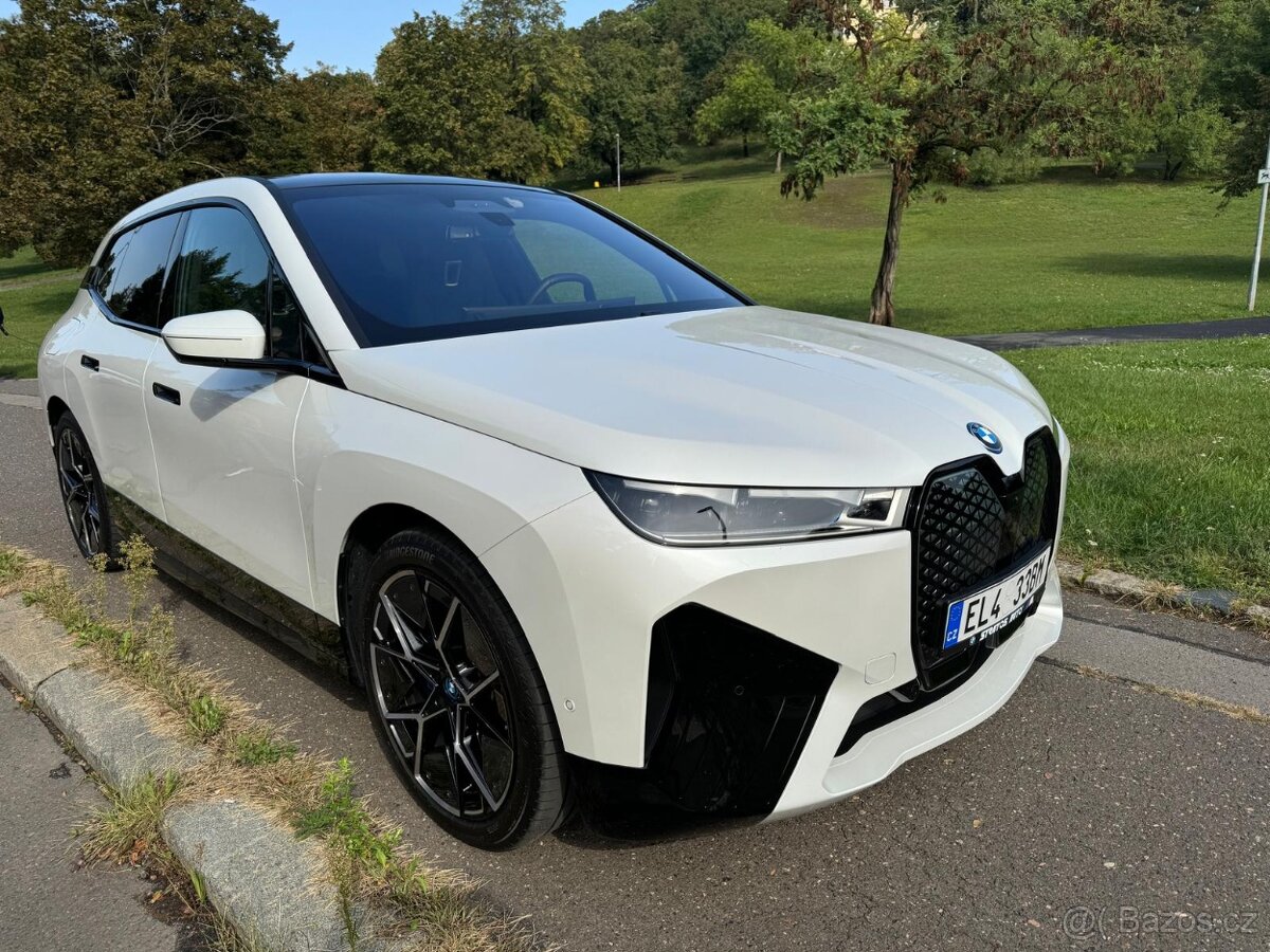 BMWi iX xDrive50, 385kW