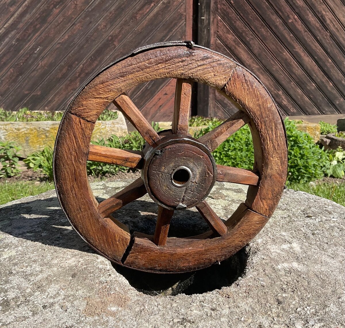 LOUKOŤOVÉ KOLO 25cm