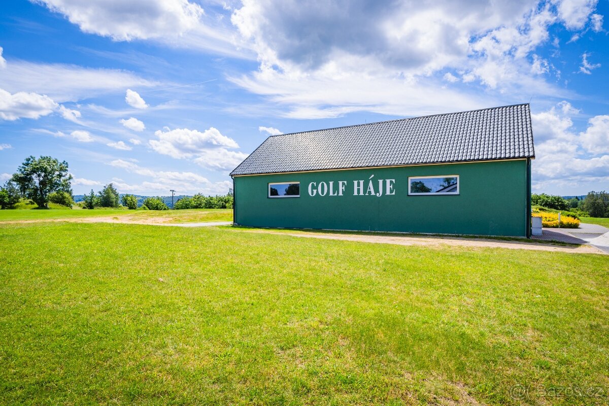 Prodej pozemku u golfového hřiště v Hájích u Karlových Varů