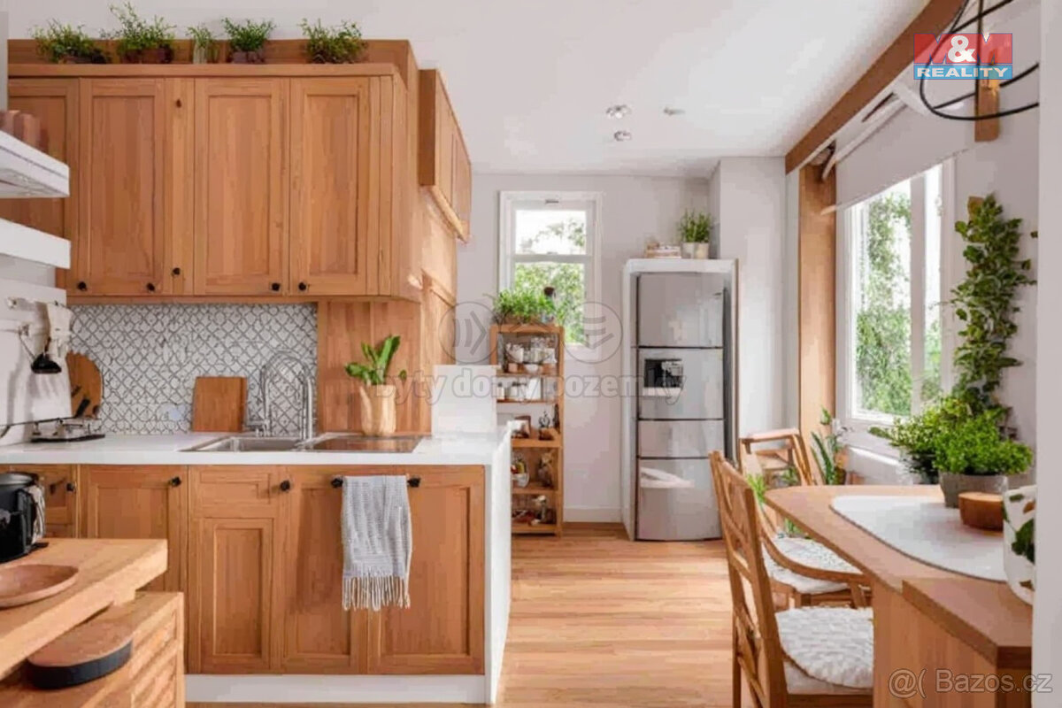 Prodej bytu 3+1+L, 84 m², Karlovy Vary, ul. Sibiřská