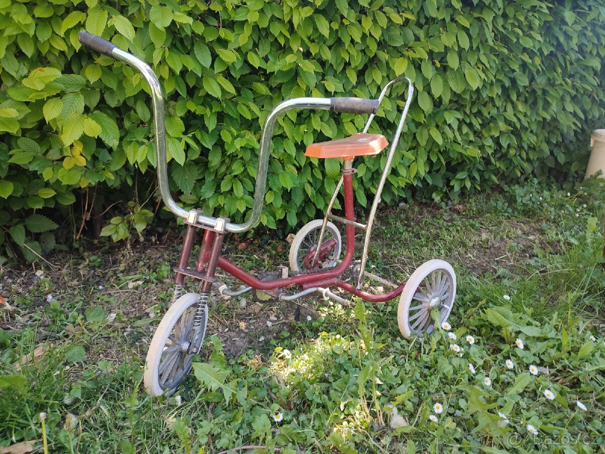 Retro dětská tříkolka