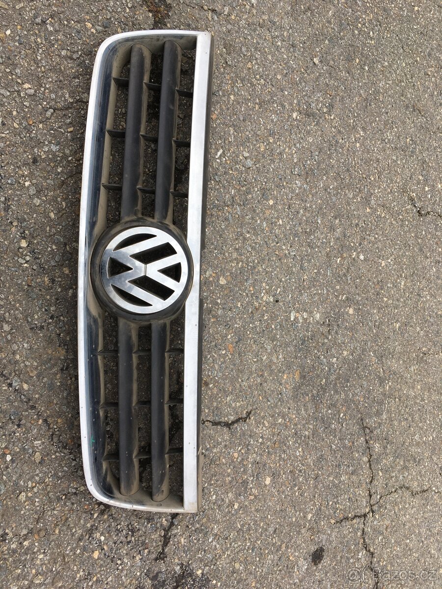 Přední maska VW PASSAT B6