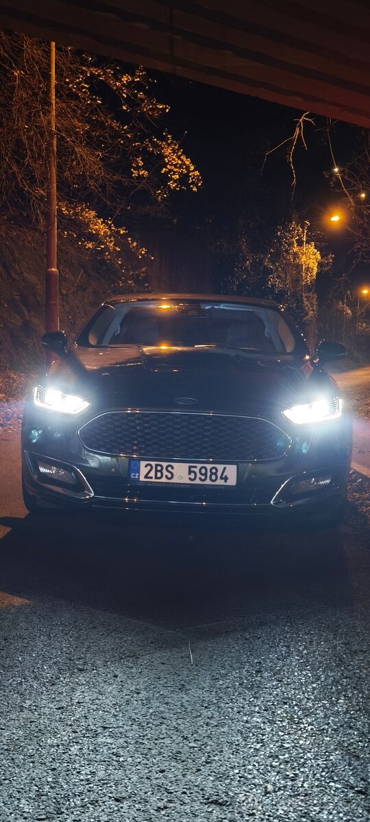 Ford Mondeo hybrid 2018