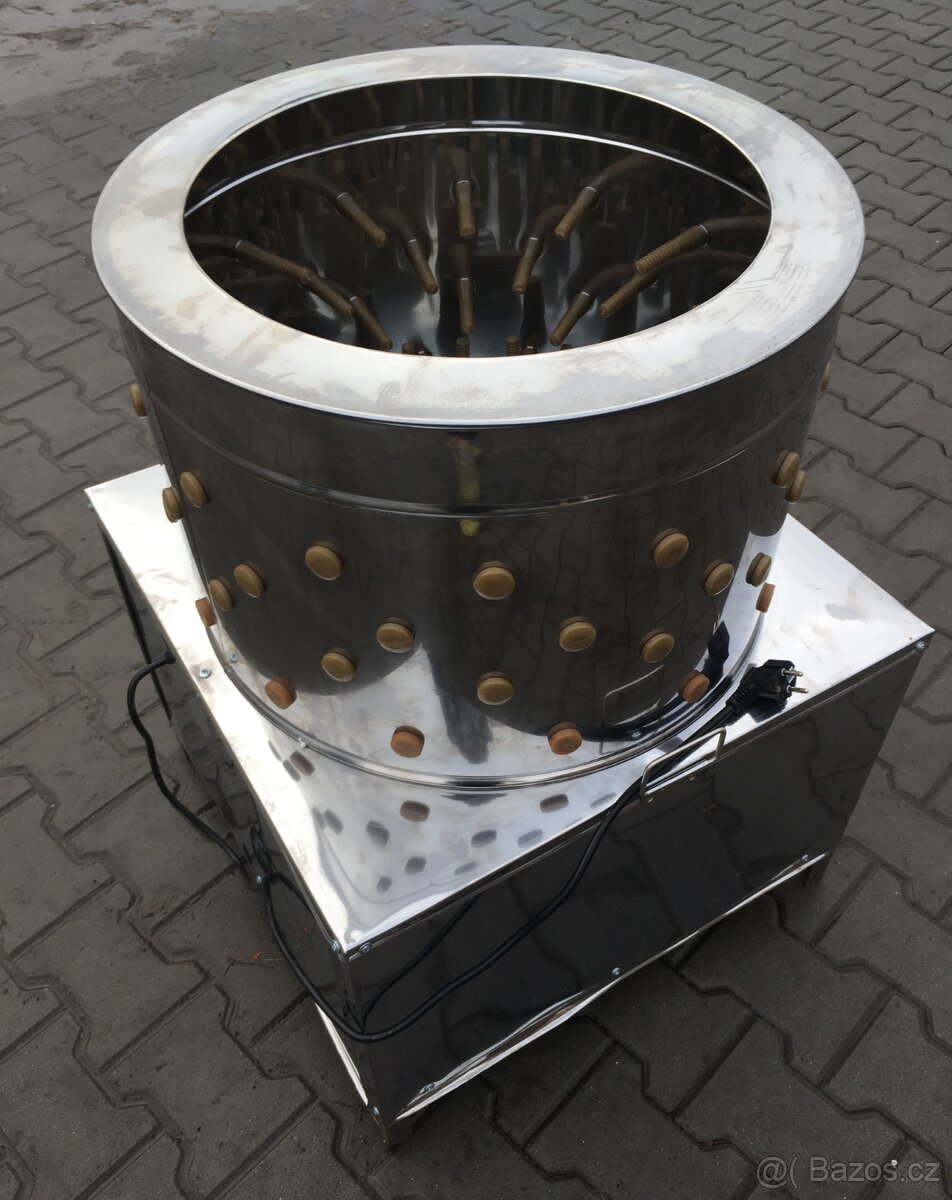 Bubnová škubačka CR-60, motor 2,2 kW