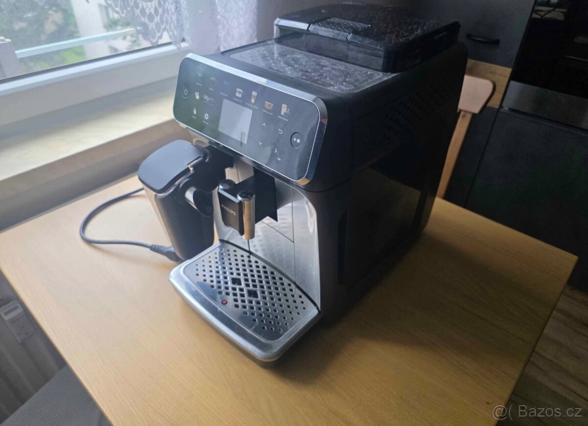 Kávovar - Philips Series 5400 LatteGo