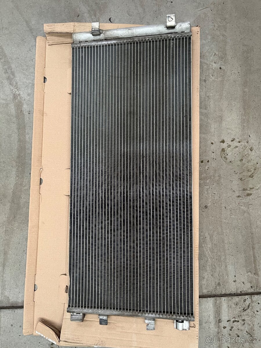 Chladič klimatizace Opel Movano