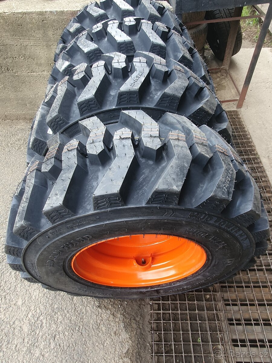 Kola Smykový nakladač