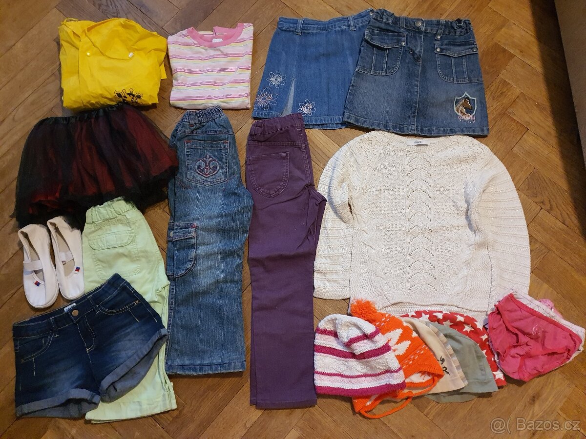 Balíček dívčího oblečení,  vel. 110/116