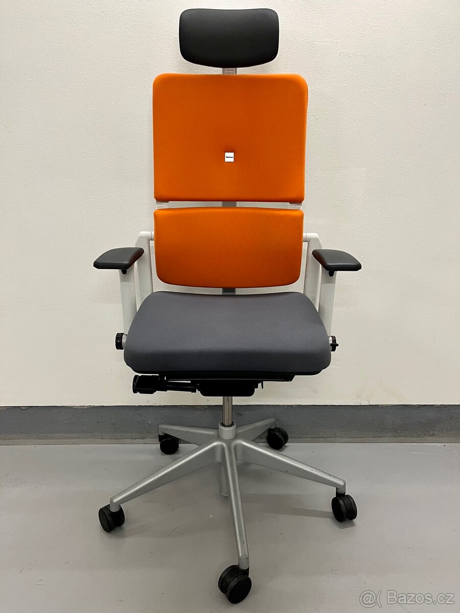 Kancelářská židle Steelcase Please s podhlavníkem