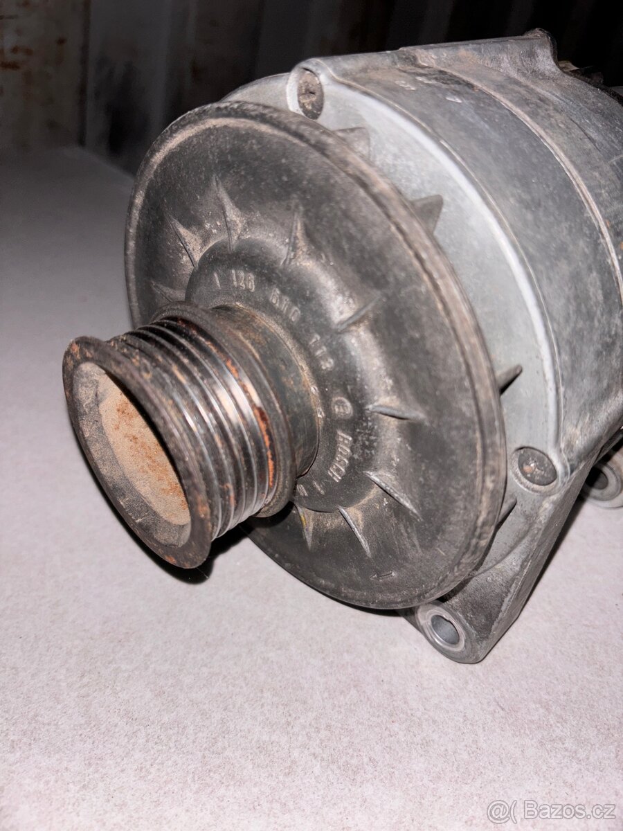 BMW E36 M50B25 Alternátor