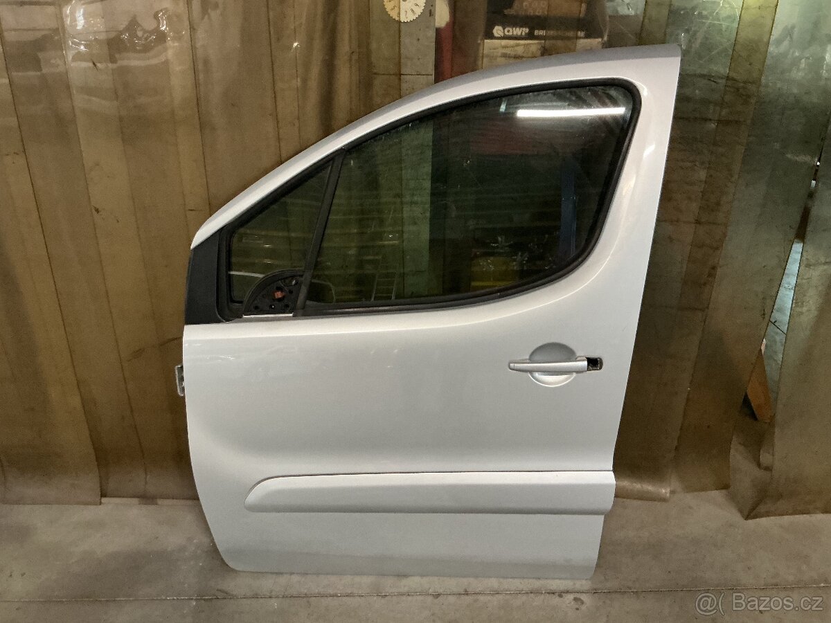 Citroen Berlingo - přední dveře. 2012