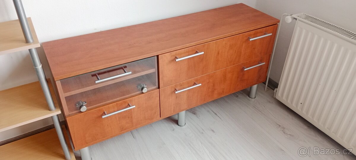 Prodám dvě skříňky