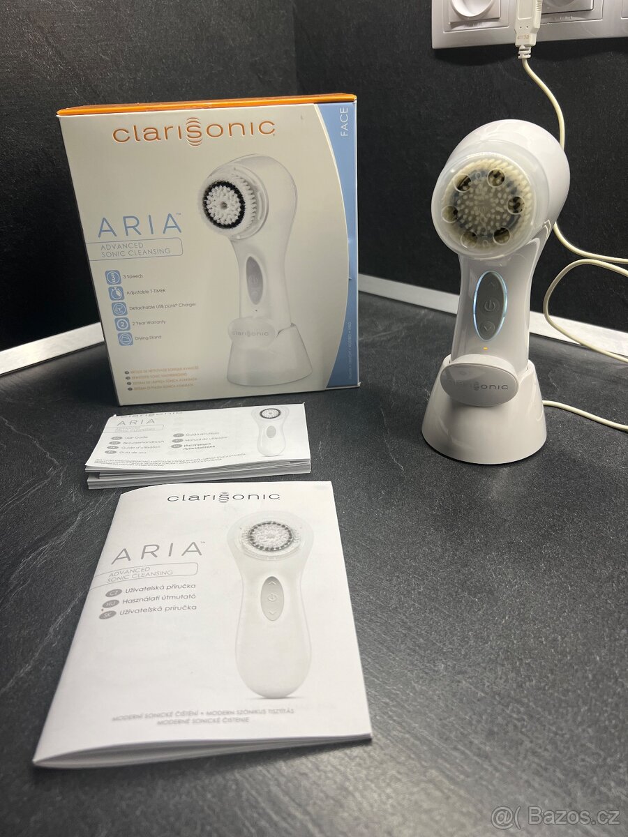 Čistící kartáček na pleť Clarisonic Aira Sonic