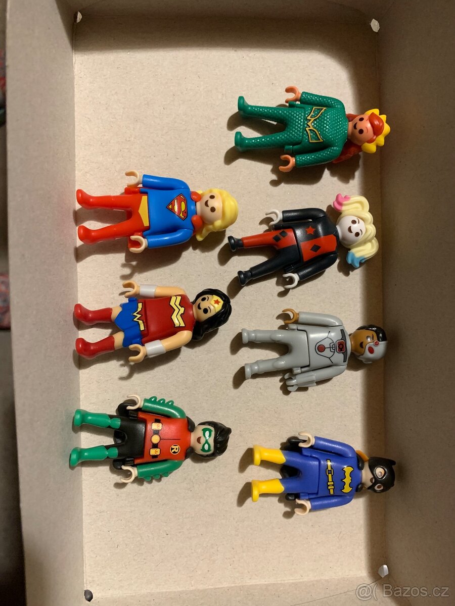 Přebytky z kinder joy Super Mario a kinder Playmobil