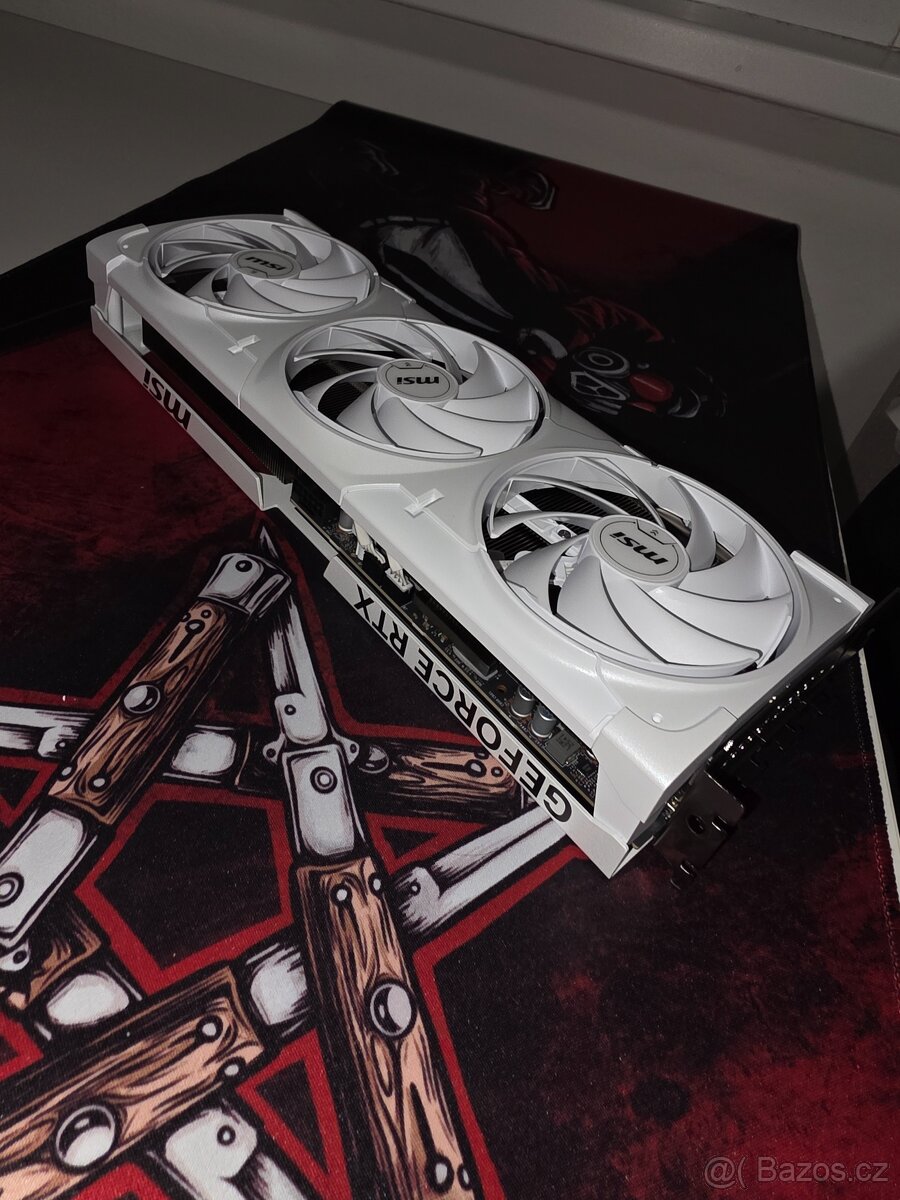 MSI NVIDIA GeForce RTX 5080 16G VENTUS 3X OC WHITE