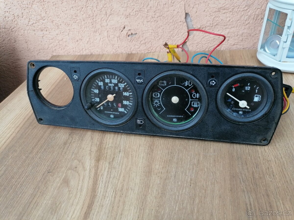 Přístrojová deska Škoda 120