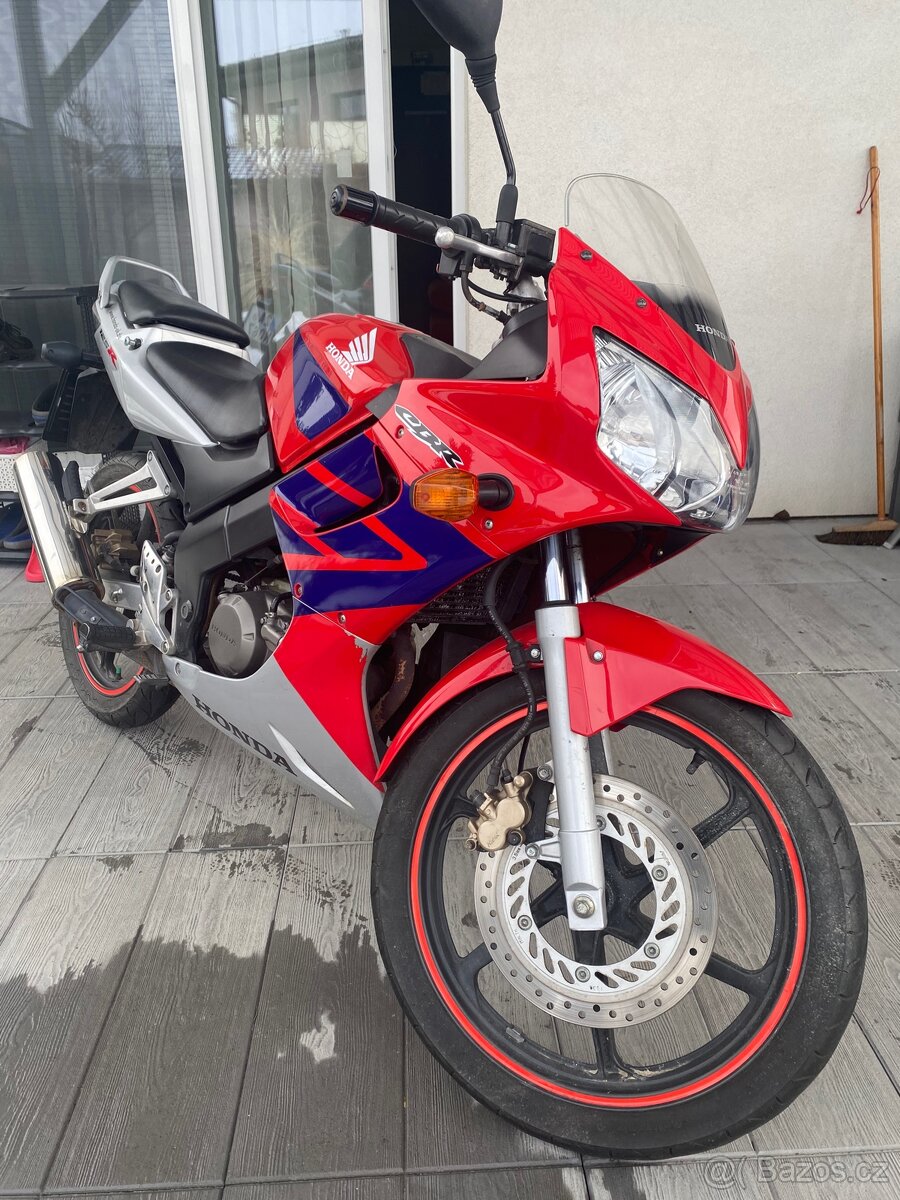HONDA CBR 125R