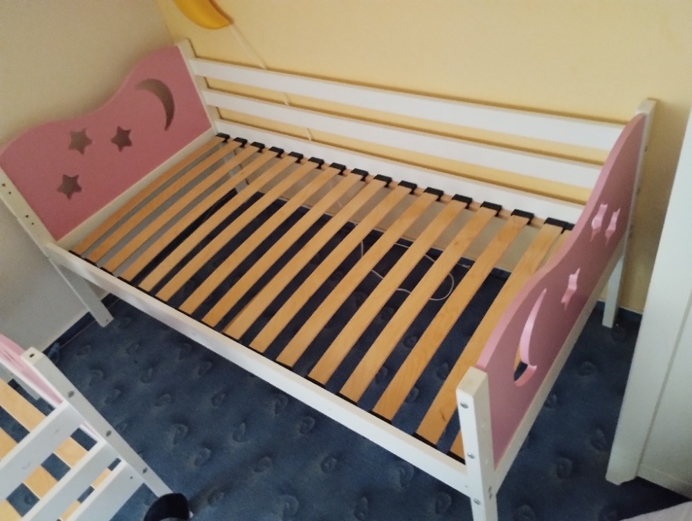 Prodám dětskou postel 160 cm
