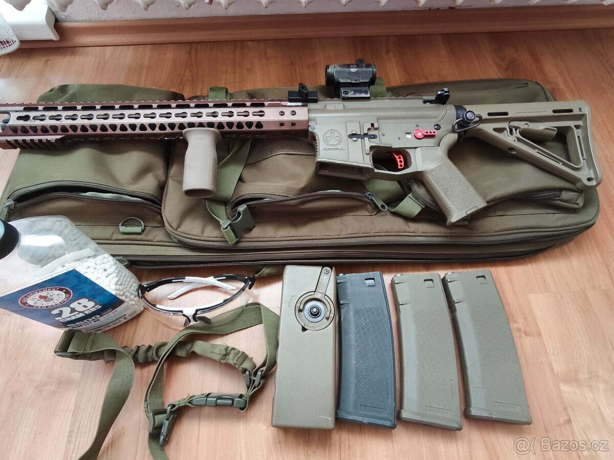 Airsoft zbraň M4/Ar-15