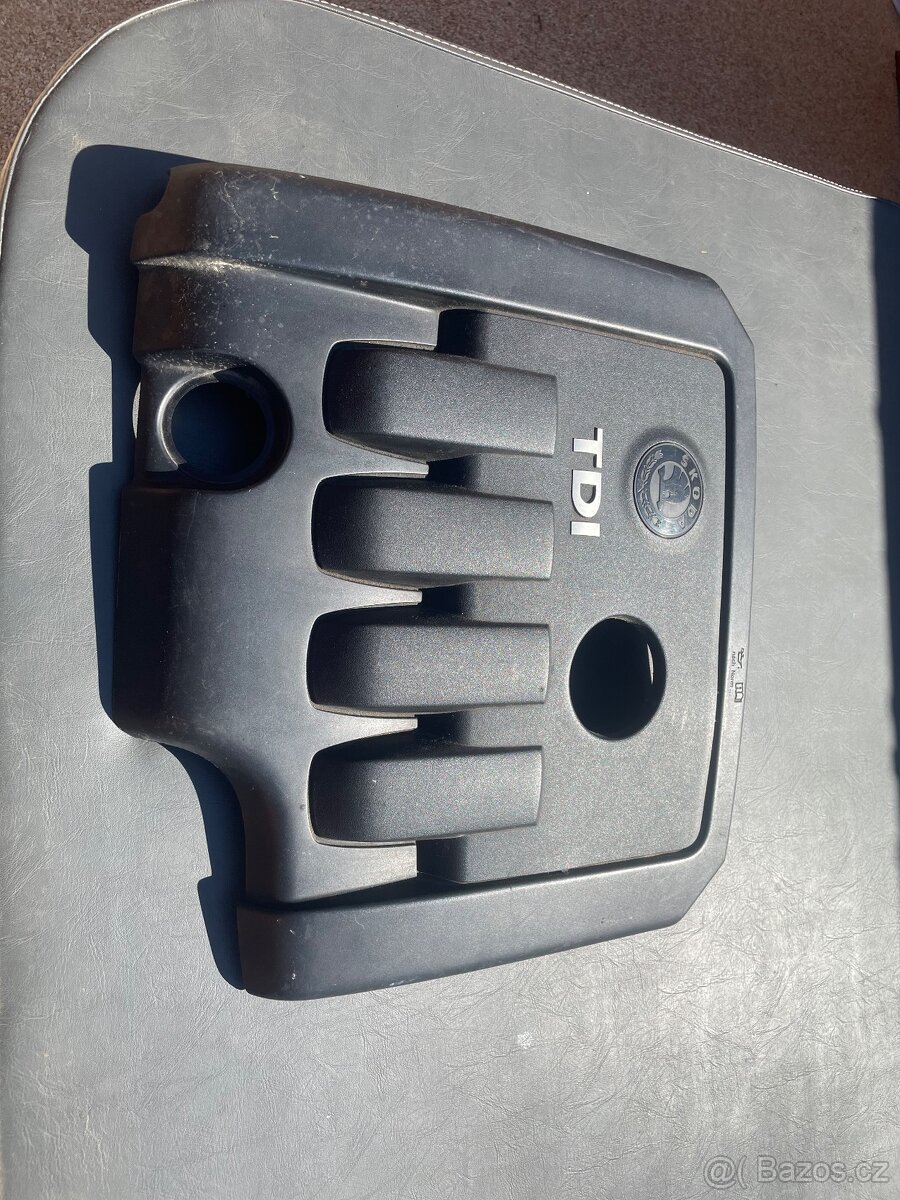 Kryt motoru škoda octavia 2